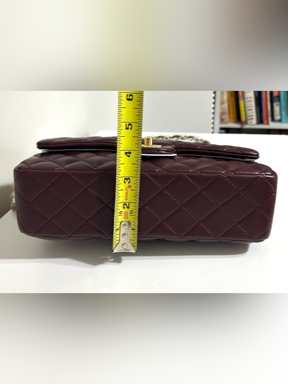 Quilted Medium Size Shoulder Bag - Picture 4 of 16